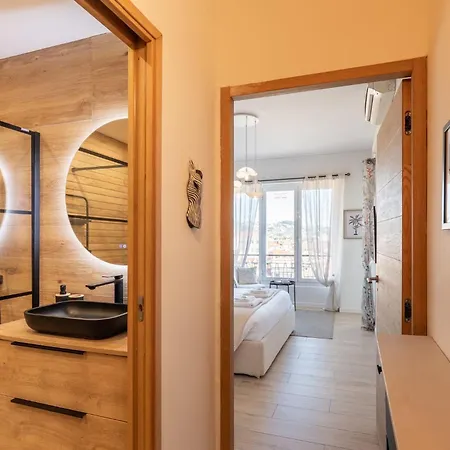 Guesthost - Modern Flat With Lovely Terrace * Sanremo