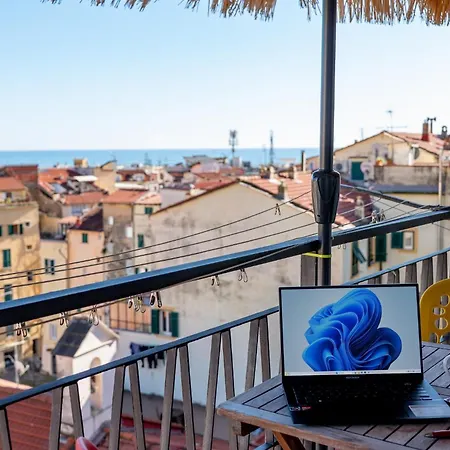 Guesthost - Modern Flat With Lovely Terrace Sanremo